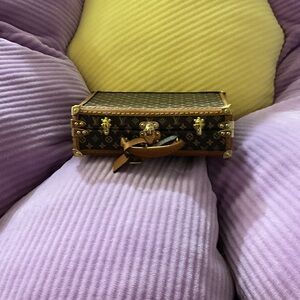 Suitcase w/Magnetic Closure.Brown and Gold Monogram.